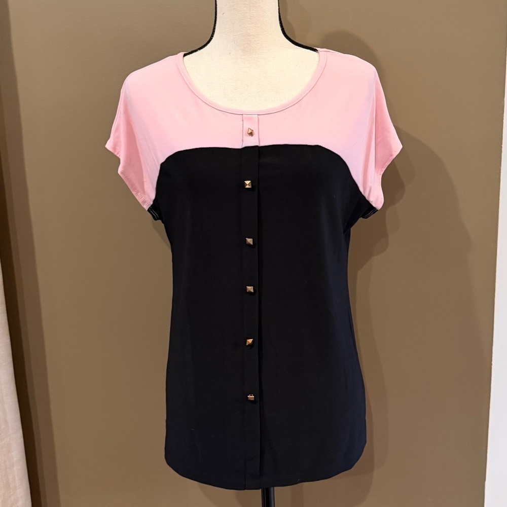 Carol Rose Pink & Black Colorblock Blouse Short Sleeve Faux Gold Buttons, Size M